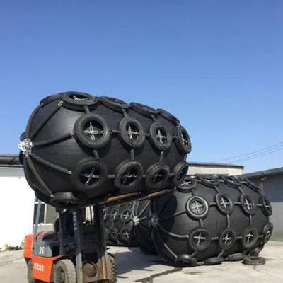 4.5*9.0M Pneumatic Rubber Fender Überziehschutzanlagen-Dock brachte Fender 80kPa ISO17357-1 an: 2014