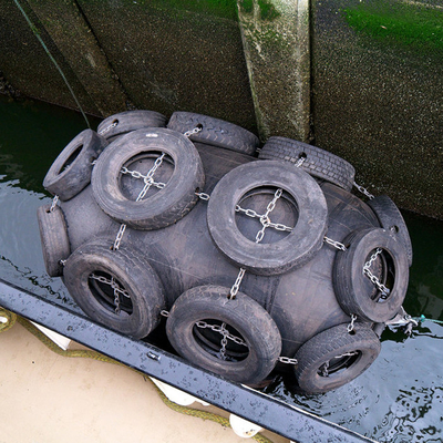 2.0*3.5M Floating Pneumatic Rubber Fender 50kPa 80kPa für Schiffs-Ankern