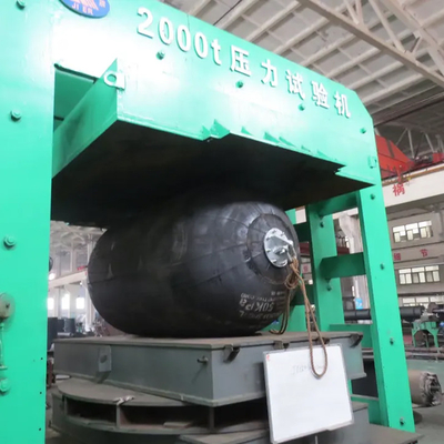Schiff - - Schiff Formteil-Fender-pneumatisches Boots-Dock, das mit Flugzeug-Reifen schwimmt