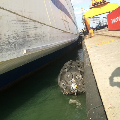 Zylinderförmige Gummipuffer-Schwarz-Farbe 80kpa Marine Dock Bumpers des Dock-Iso17357