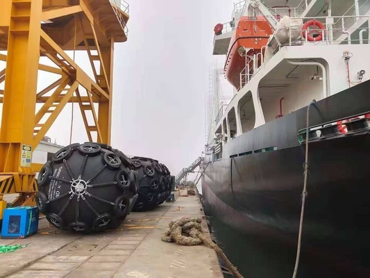 Maritimer pneumatischer HochdruckGummipuffer für Überziehschutzanlagen-Operationen/Übertragung