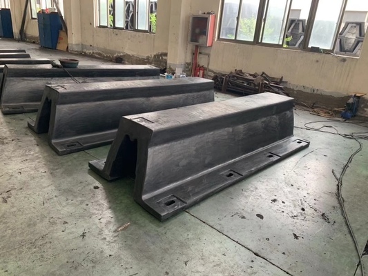 Kundengebundenes V-Form Hafen-Gummiboots-Fender-System Soem für Schiff/Marinesoldaten