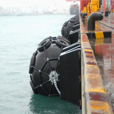 Hochfester pneumatischer Gummipuffer in Marine And Offshore Industries