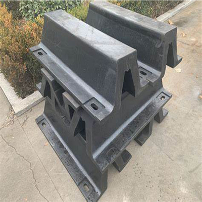 Zuverlässiger Schutzbogen Gummi-Fender Marine-Infrastruktur Anpassbar