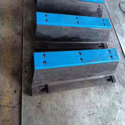 Verformte Kautschuk Marine Dock Fenders Schwarze Farbe Hohe Biegbarkeit