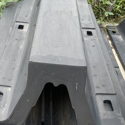 angepasster V-Fender-Typ für Marine-RoRo- und Roll-On-Roll-Off-Terminals