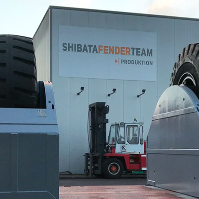 Schwarze Walzfeder mit ASTM D2000 SAE J200 Standardverschleißfestigkeit