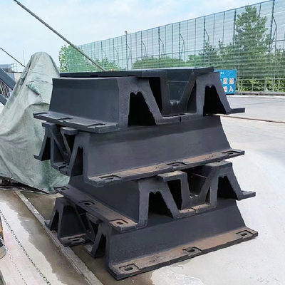 Schwarzer Bogen Gummi-Fender Langlebige Materialien für lang anhaltende Leistung