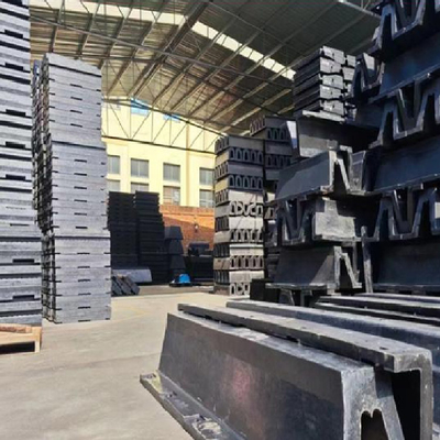 Schwarzbogen-Gummi-Fender für dauerhaften Hafen- und Dockschutz