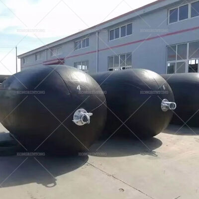 U-Boot-Hydro-Pneumatik-Fender mit hoher Energieabsorption, stabiler vertikaler Schwimmfähigkeit und korrosionsbeständig für das Anlegen auf See