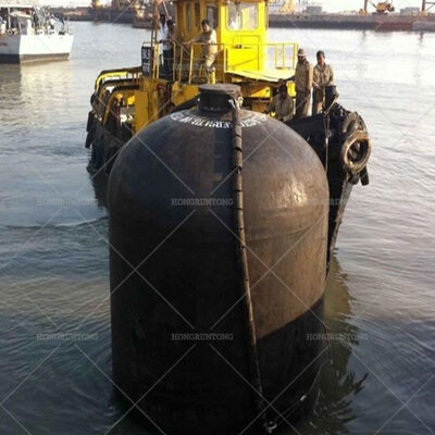U-Boot-Hydro-Pneumatik-Fender mit hoher Energieabsorption, stabiler vertikaler Schwimmfähigkeit und korrosionsbeständig für das Anlegen auf See