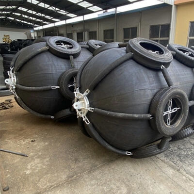 Yokohama Pneumatischer Gummi-Fender mit Korrosionsbeständigkeit, Stoßabsorption und Leichtbau für Marineanwendungen