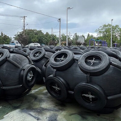 Yokohama Marine Rubber Fender mit ausgezeichneter Stoßdämpfung Korrosionsbeständig und wiederverwendbar für den Schiffsschutz