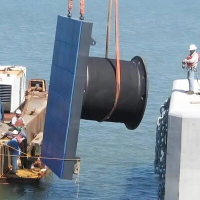 Shock Absorbing Anti Aging Natural Rubber Cell Rubber Fender for Marine and Dock Applications